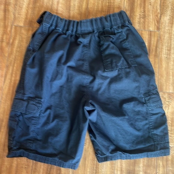 CHILDREN’S PLACE Boys Blacm Husky Cargo Shorts Waist Tighteners Size 18 - Picture 8 of 8